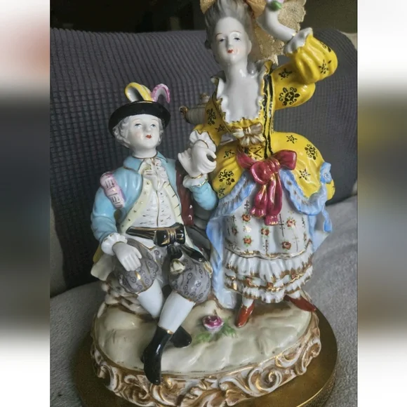 Vintage Dresden Style Romantic French Couple Figurine Large 11 x 8.1/4